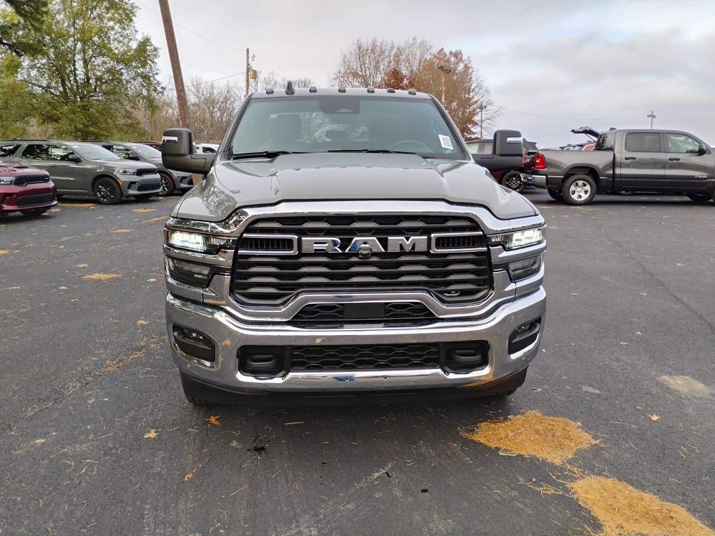 2026 Ram 3500 Tradesman photo 2