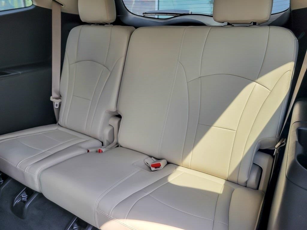 2023 Buick Enclave Essence photo 9