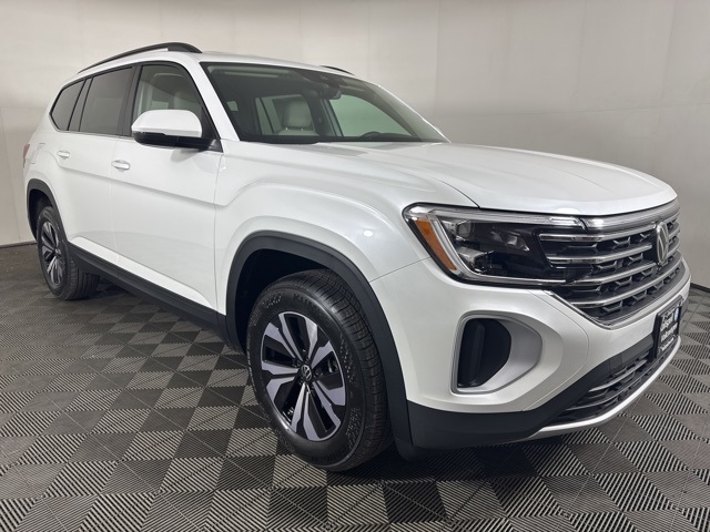 2026 Volkswagen Atlas SE's photo