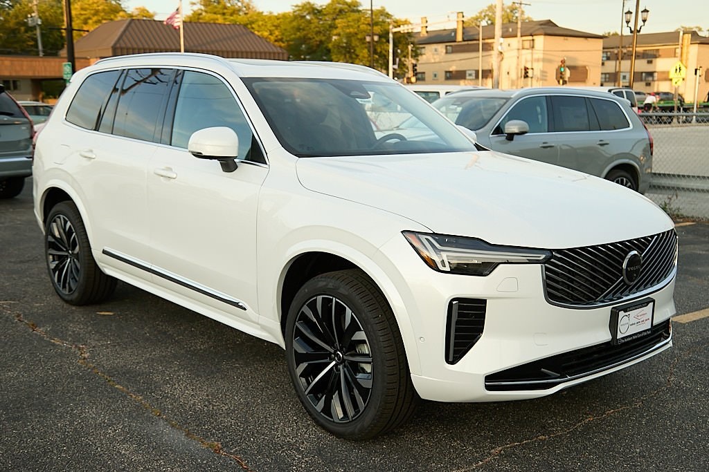 2026 VOLVO XC90 - Image 3