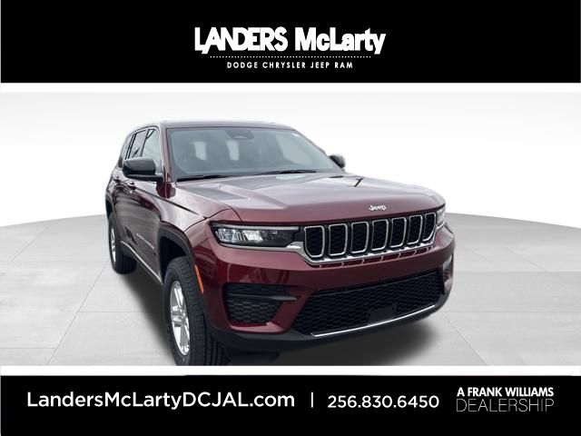2025 Jeep Grand Cherokee Laredo's photo