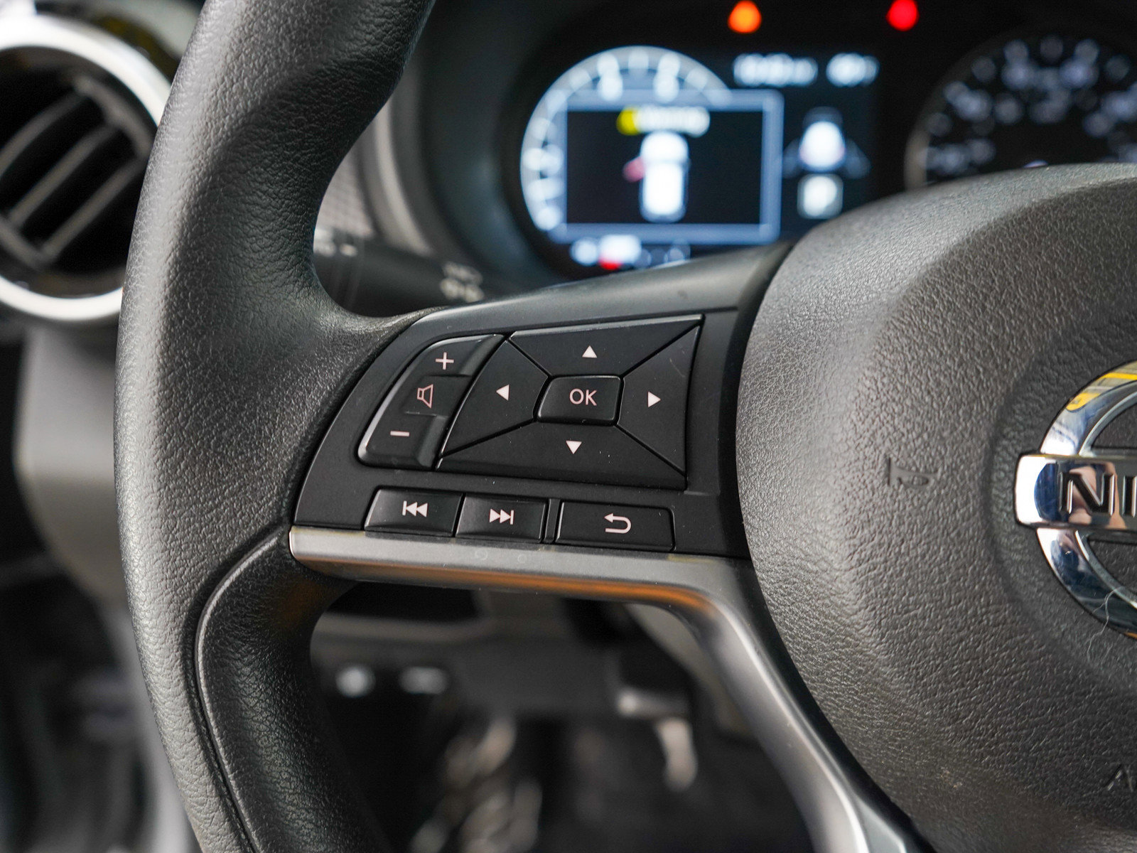 2021 Nissan Kicks SV photo 21