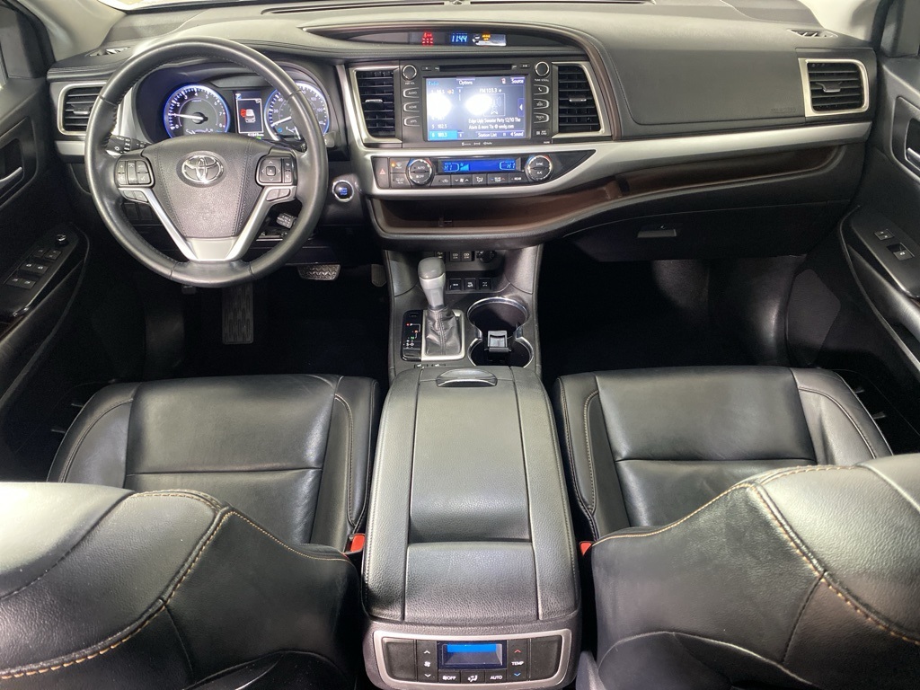 2019 Toyota Highlander XLE photo 2