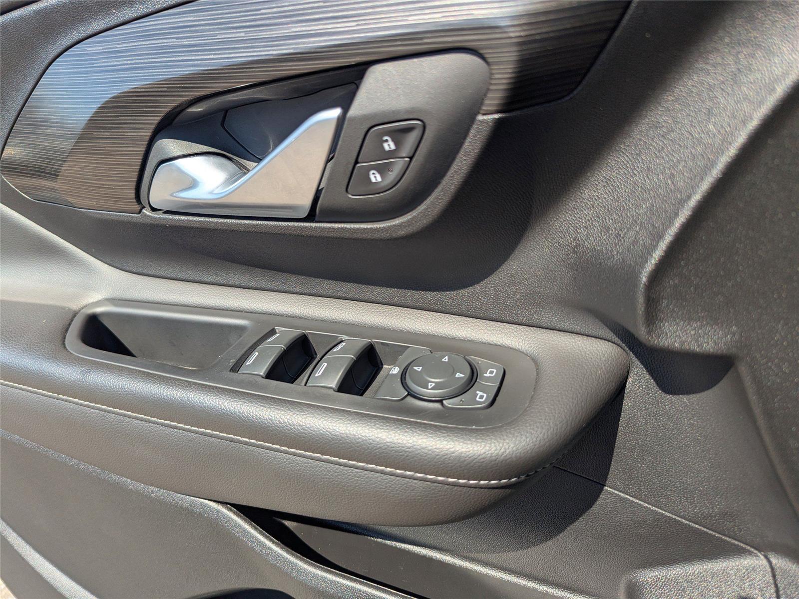 2022 Gmc Terrain SLE photo 21