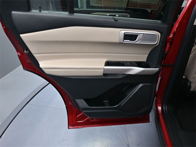 2023 Ford Explorer Limited photo 15