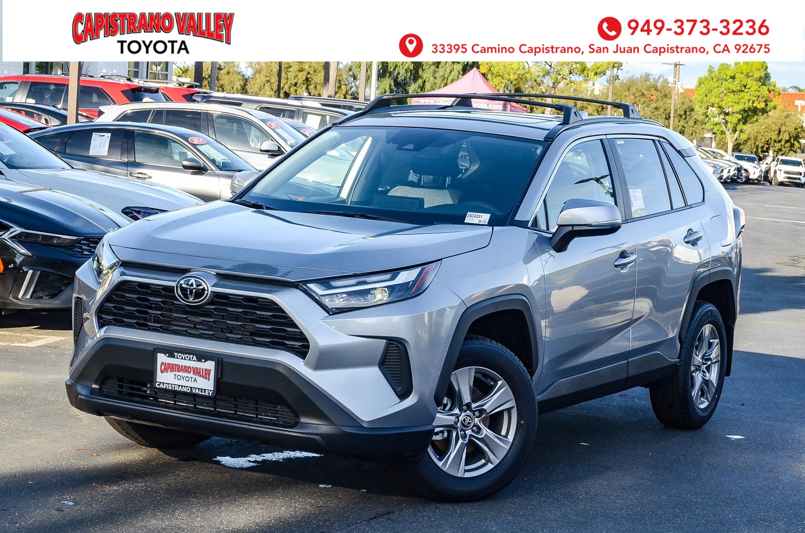 2025 Toyota RAV4 XLE's photo
