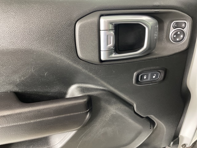 2021 Jeep Gladiator Sport photo 17