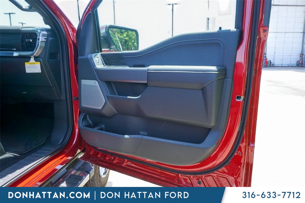 2025 Ford F-150 Lariat photo 25