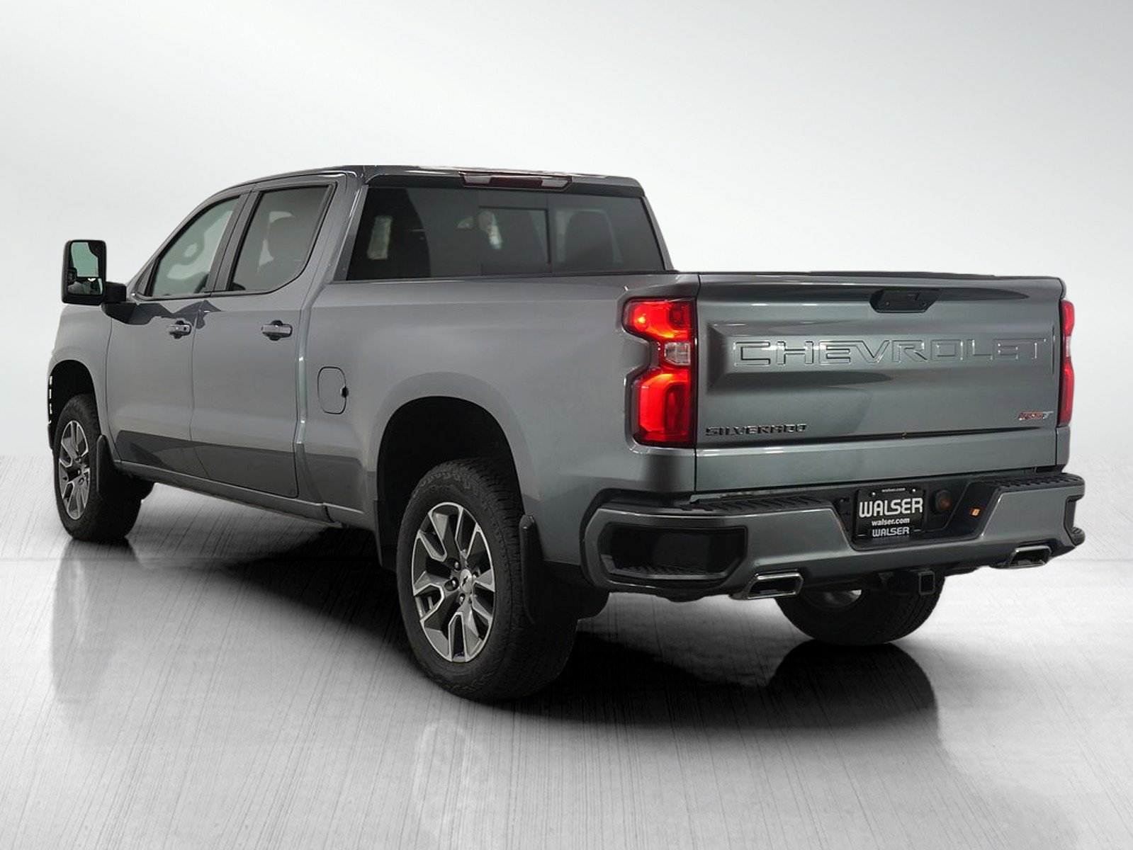 2021 Chevrolet Silverado RST photo 3