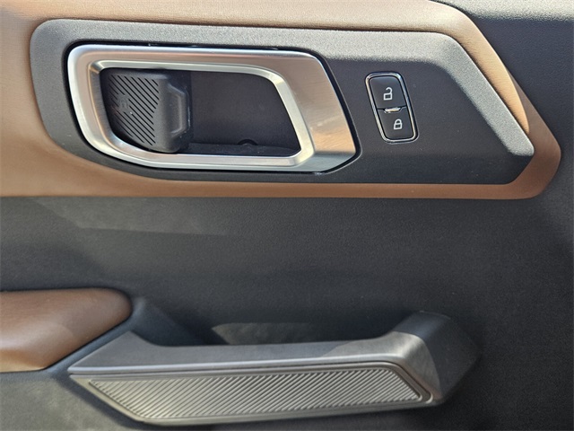 2022 Ford Bronco Outer Banks photo 26