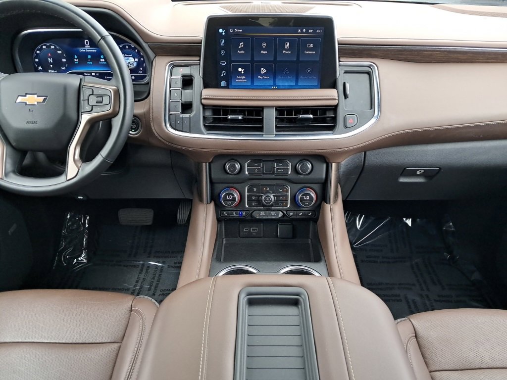 2023 Chevrolet Suburban High Country photo 17