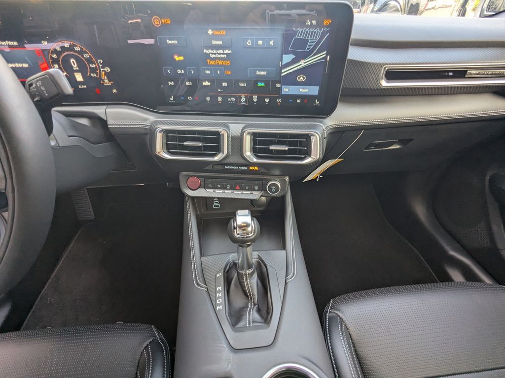 2025 Ford Mustang GT Premium Convertible photo 17