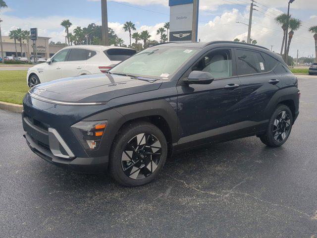 2025 Hyundai Kona SEL photo 3