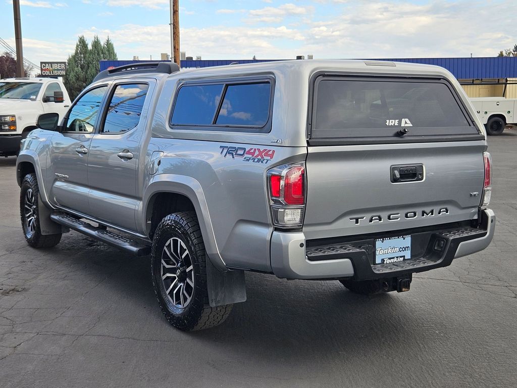 2023 Toyota Tacoma TRD Sport V6 photo 4