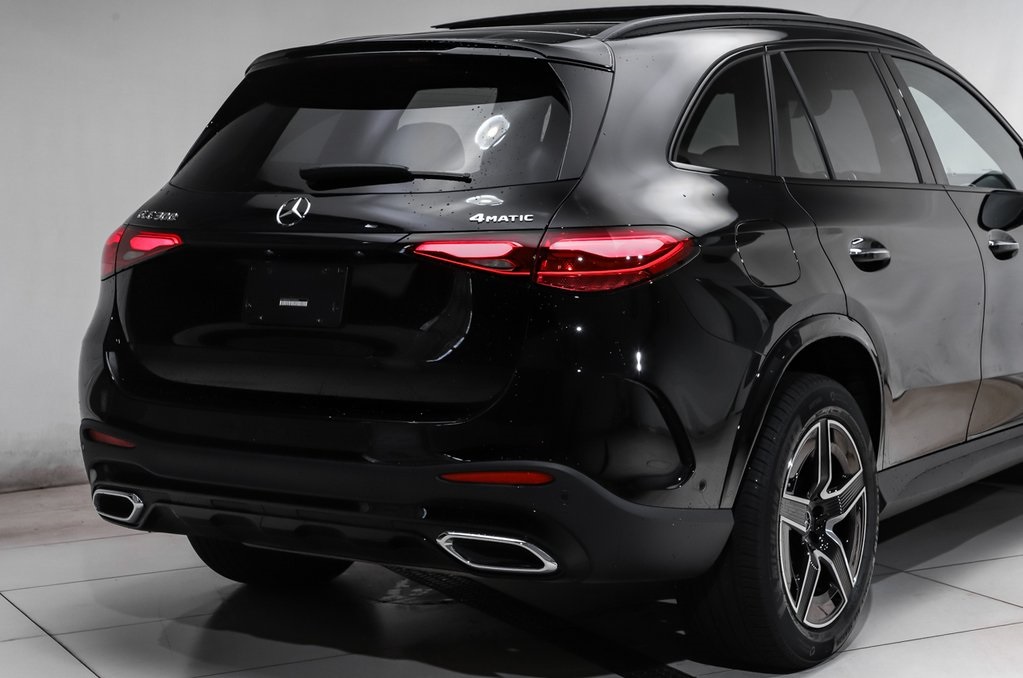 2025 Mercedes Benz GLC 300 4MATIC photo 4