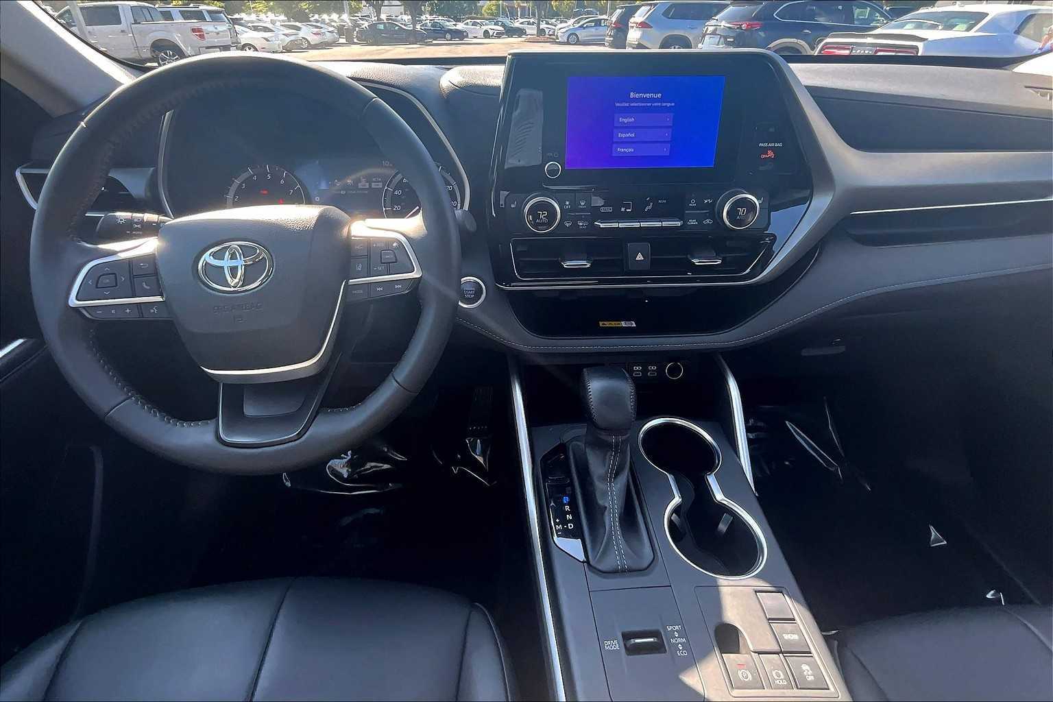 2024 Toyota Highlander XLE photo 15