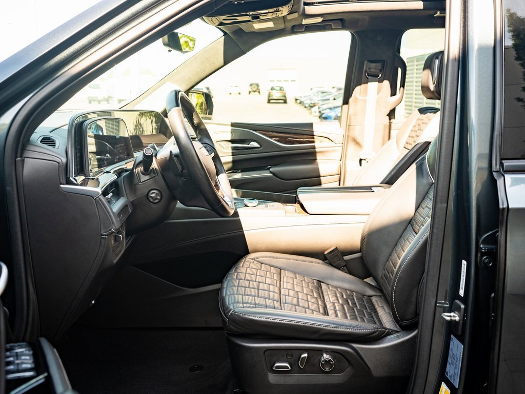 2021 Cadillac Escalade ESV Sport Platinum photo 17