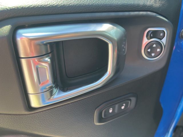 2023 Jeep Gladiator Sport photo 12
