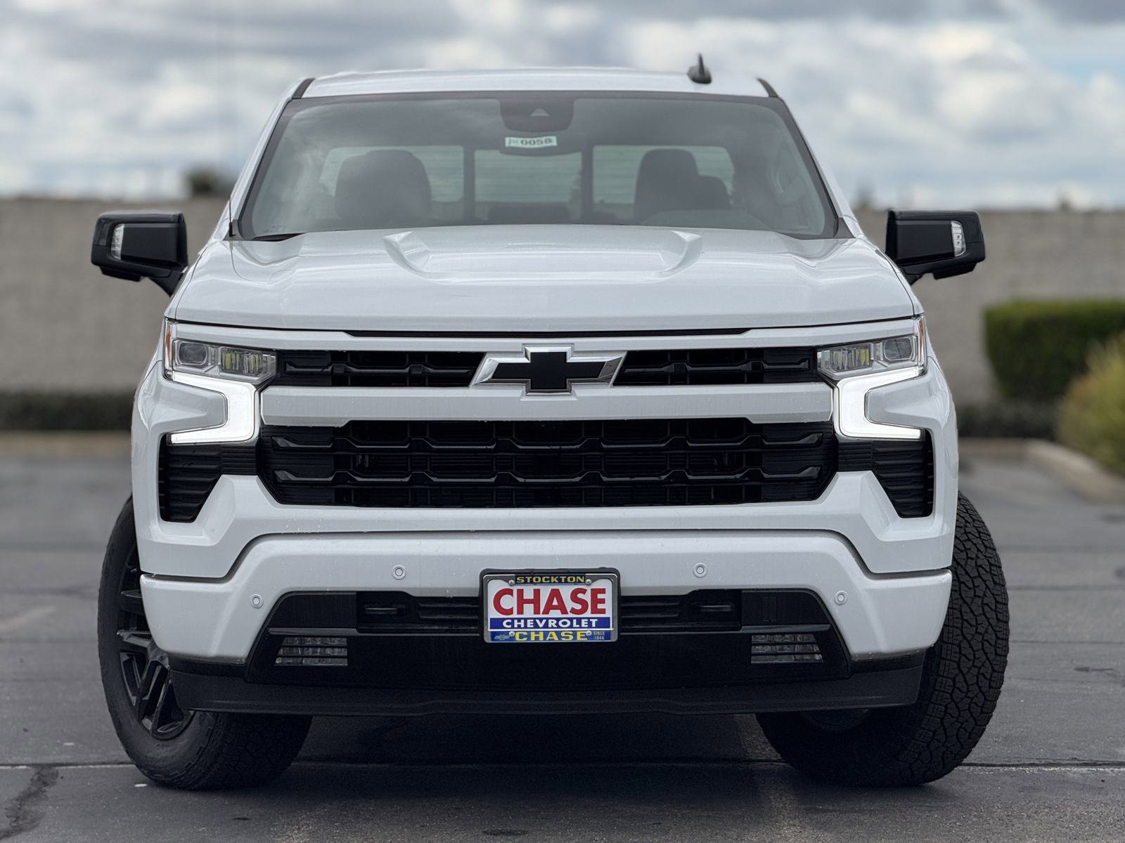 2025 Chevrolet Silverado 1500 RST photo 3
