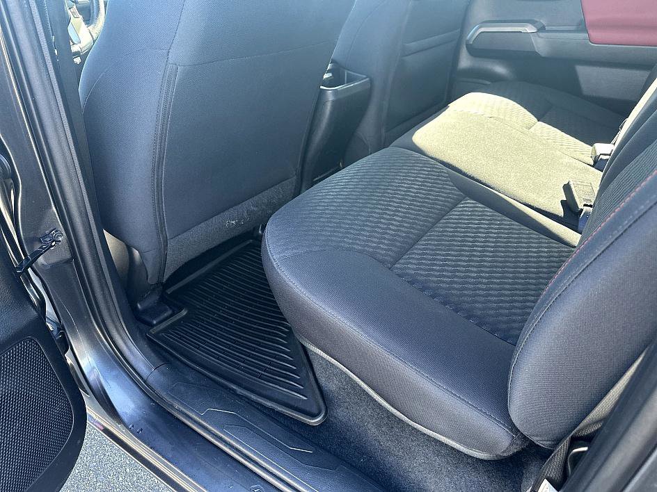 2021 Toyota Tacoma SR5 photo 13