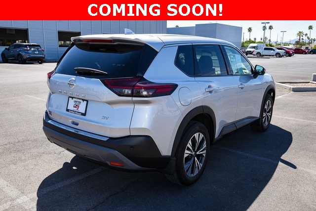 2022 Nissan Rogue SV photo 4