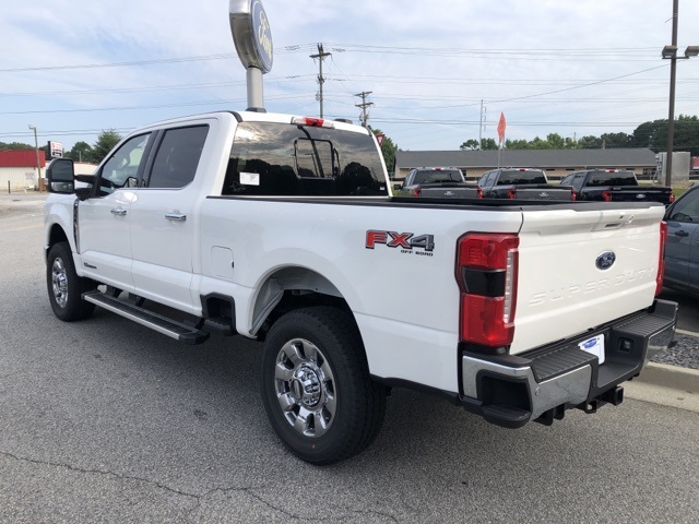 2025 Ford F-350 photo 6