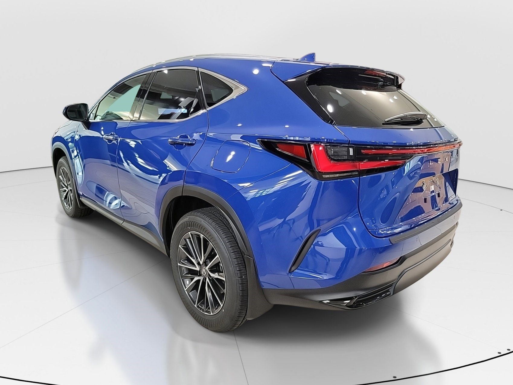 2025 Lexus NX 250 Premium photo 4