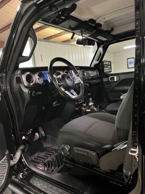 2021 Jeep Gladiator Overland photo 6