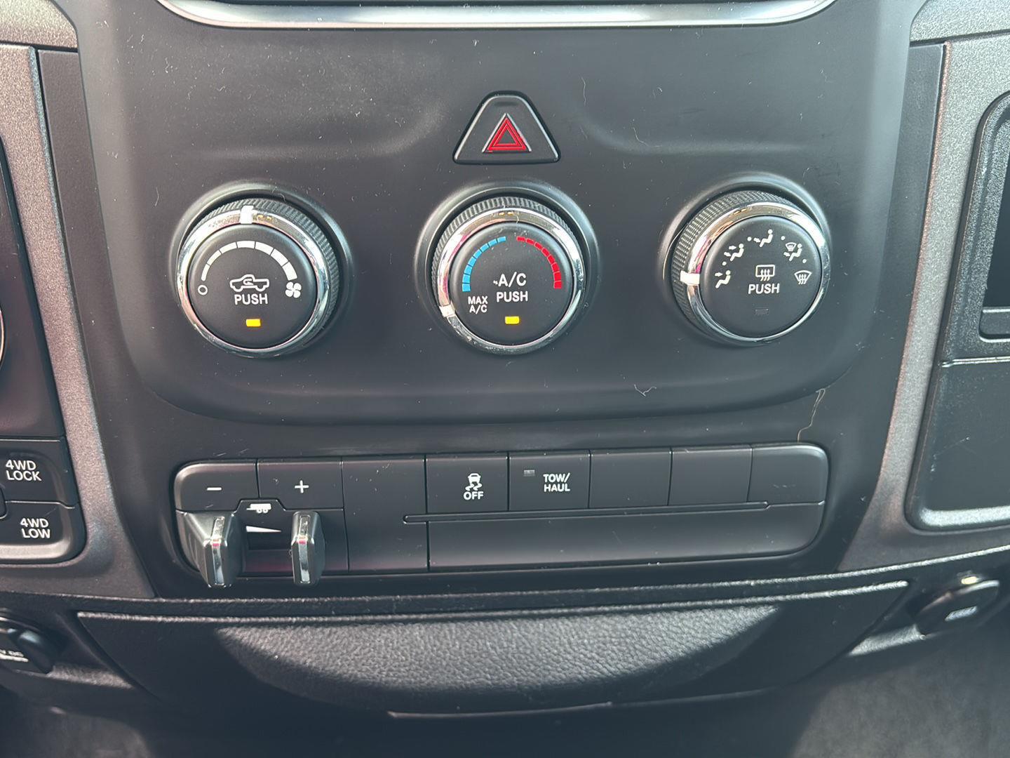 2018 Ram 1500 Express photo 17