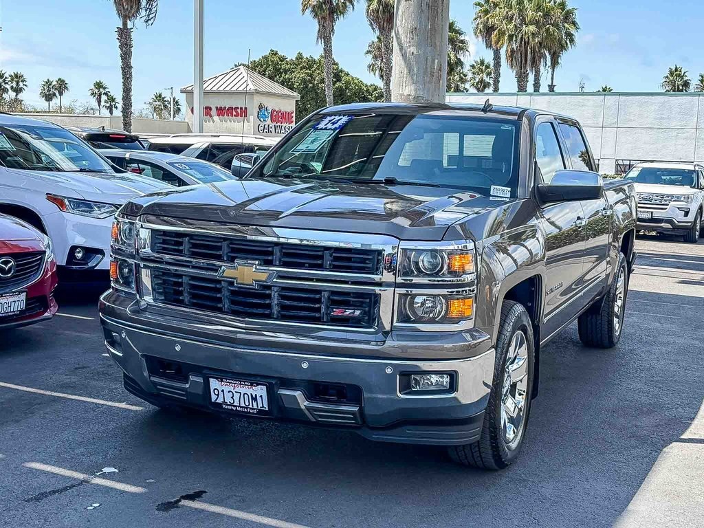 2014 Chevrolet Silverado 1500 LTZ photo 2