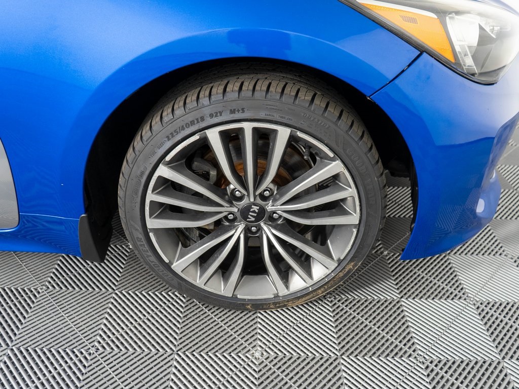 2019 Kia Stinger photo 29