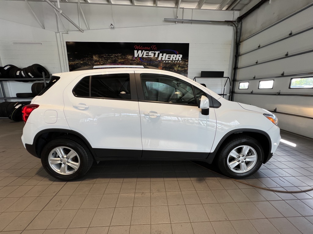2021 Chevrolet Trax LT photo 10