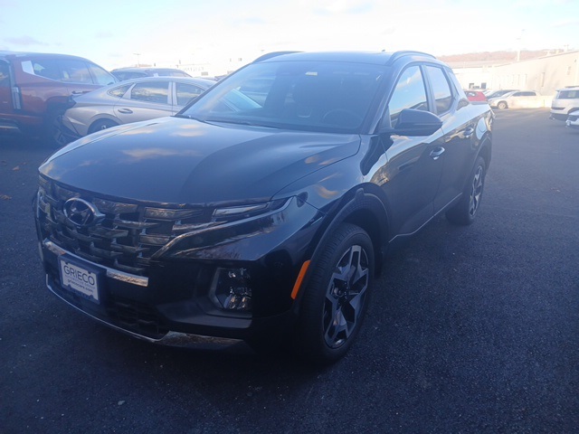 2024 Hyundai Santa Cruz Limited photo 2