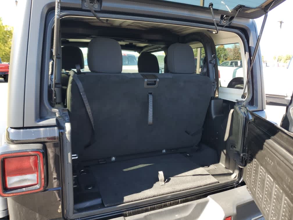 2019 Jeep Wrangler Rubicon photo 10