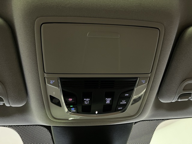 2023 Acura MDX Technology SH-AWD photo 20