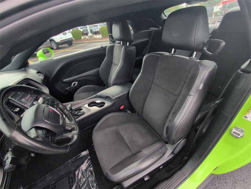 2023 Dodge Challenger R/T photo 11