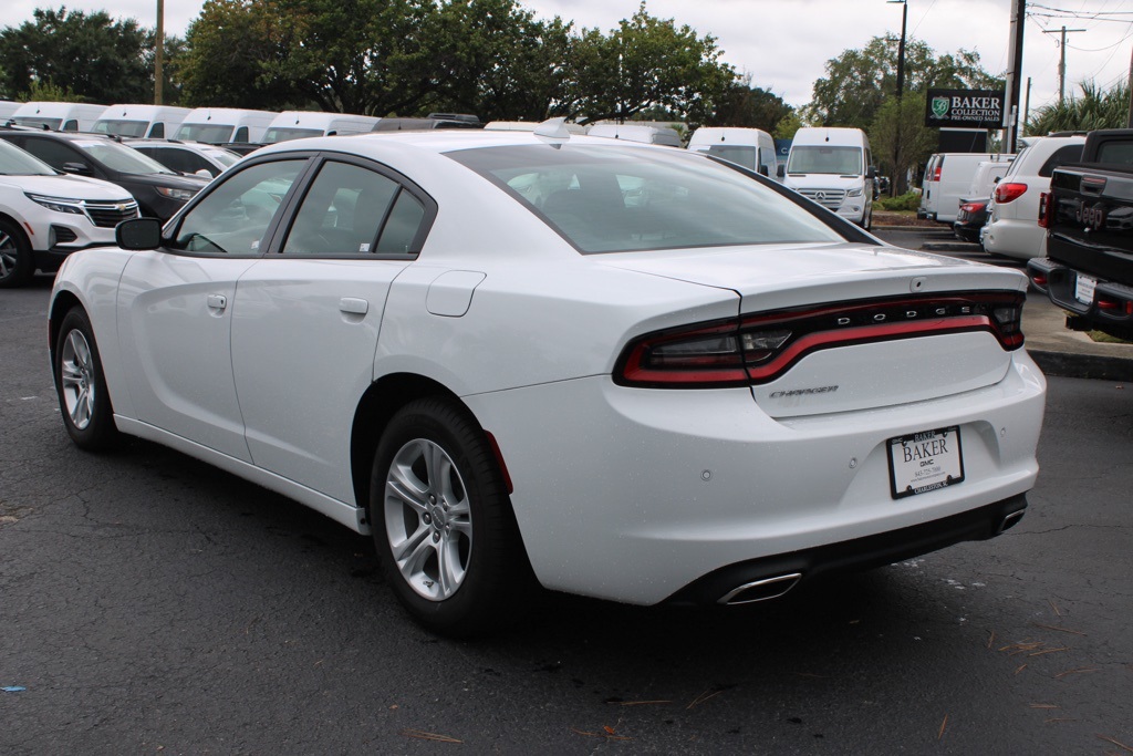 2023 Dodge Charger SXT photo 4