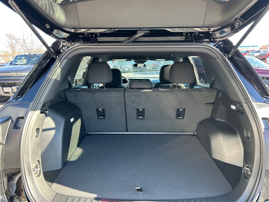 2026 GMC TERRAIN - Image 32