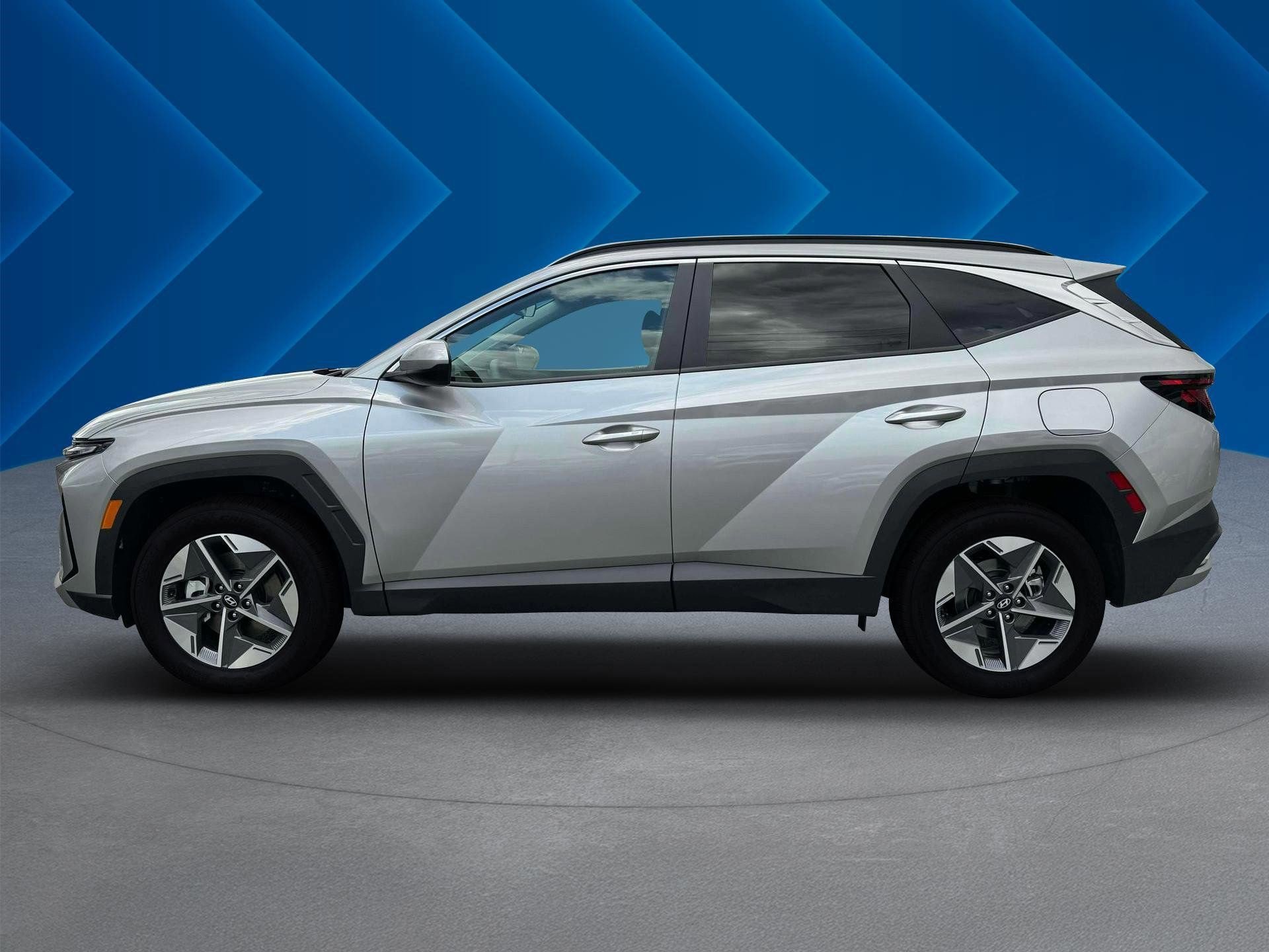 2025 Hyundai Tucson SEL photo 3