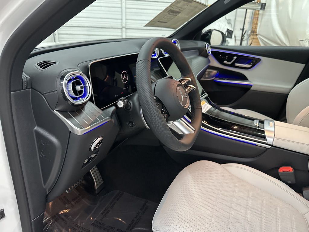 2026 Mercedes Benz GLC 300 photo 6
