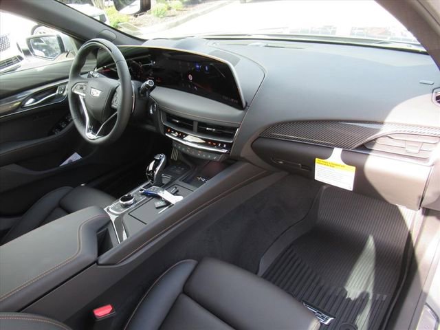 2026 Cadillac CT5 V photo 11