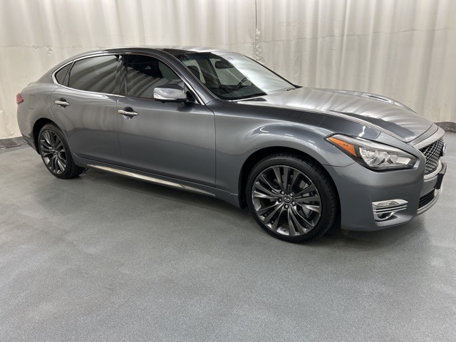 2017 INFINITI Q70L 3.7's photo
