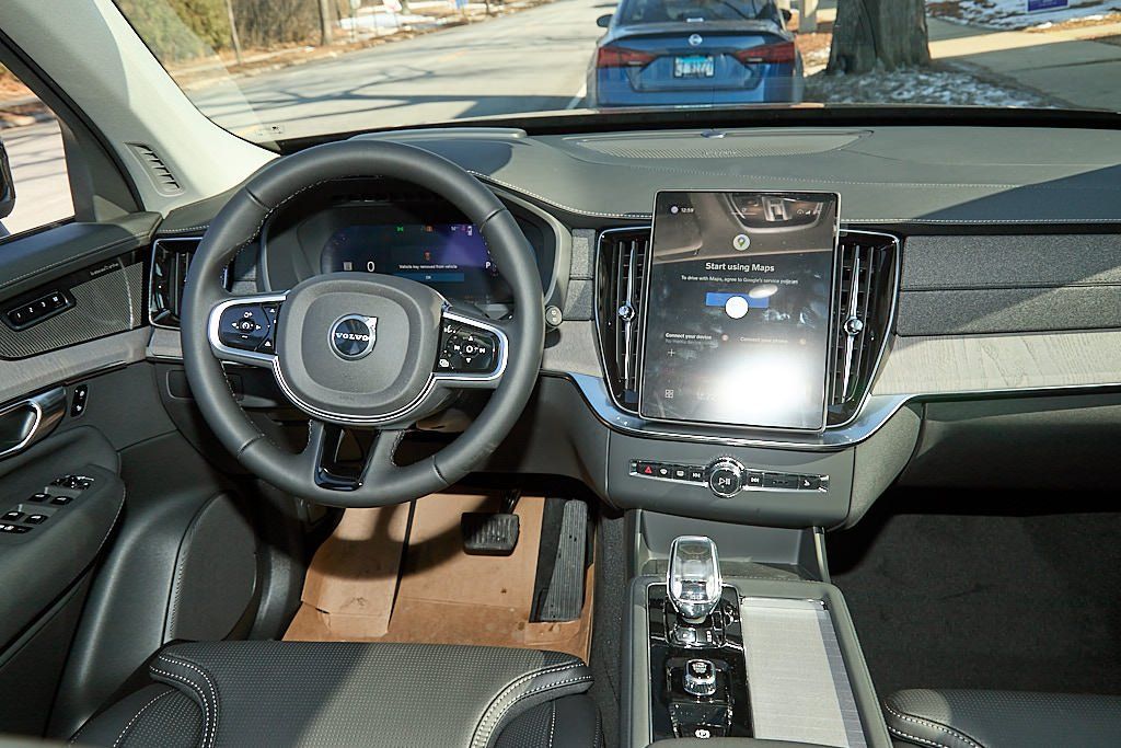 2026 VOLVO XC90 - Image 24