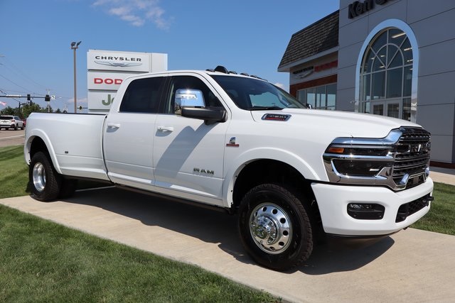 2025 Ram 3500 Limited Longhorn photo 3