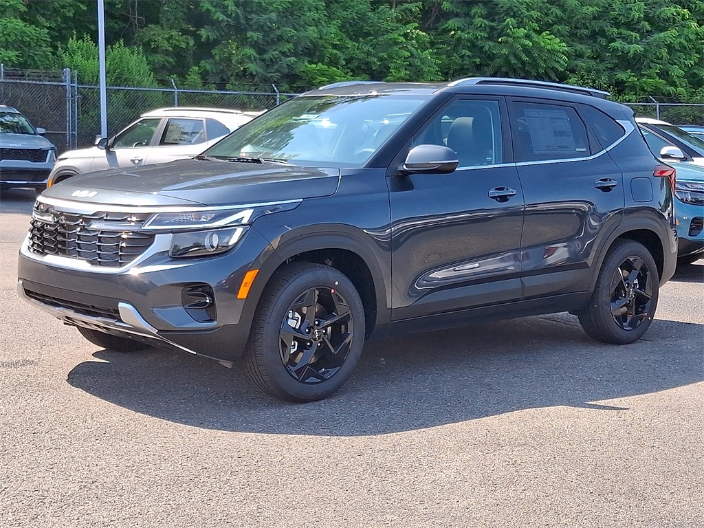 2026 Kia Seltos EX photo 3