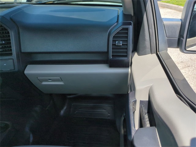 2017 Ford F-150 XL photo 14