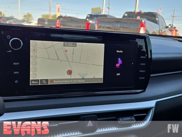 2022 Kia K5 GT-Line photo 4