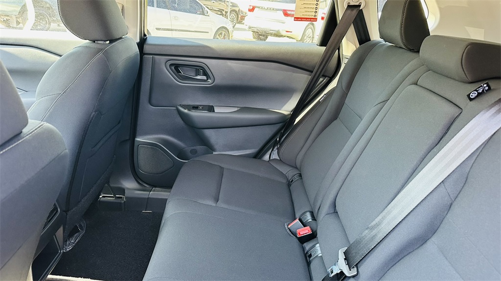 2026 Nissan Rogue S photo 26