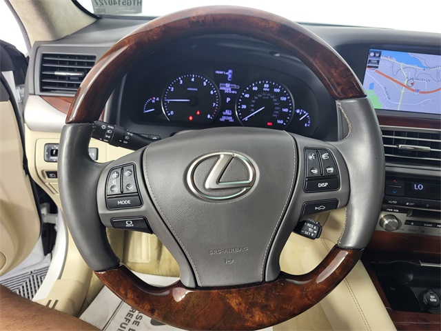 2016 Lexus LS 460 photo 8