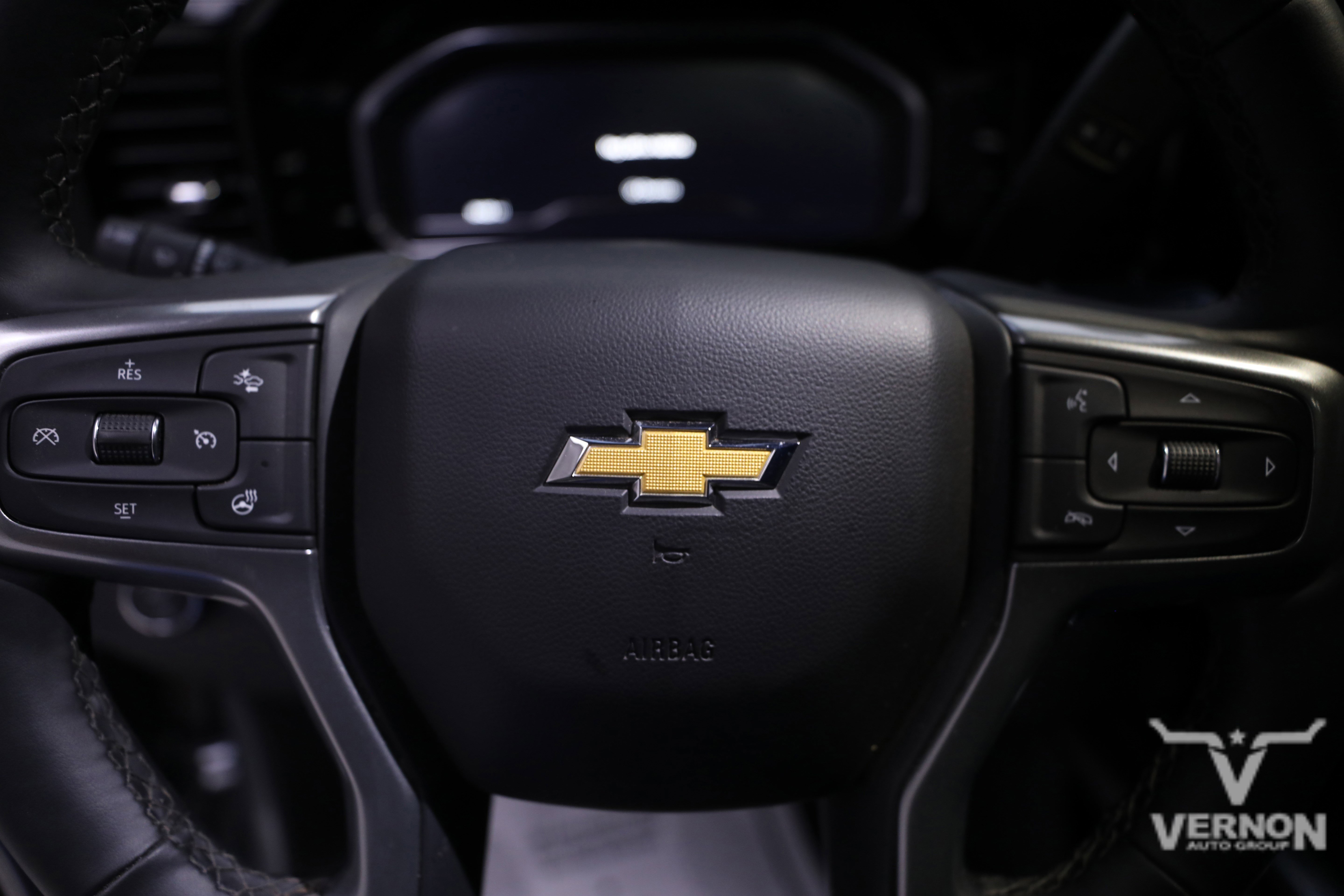 2025 Chevrolet Silverado 2500HD LT photo 4